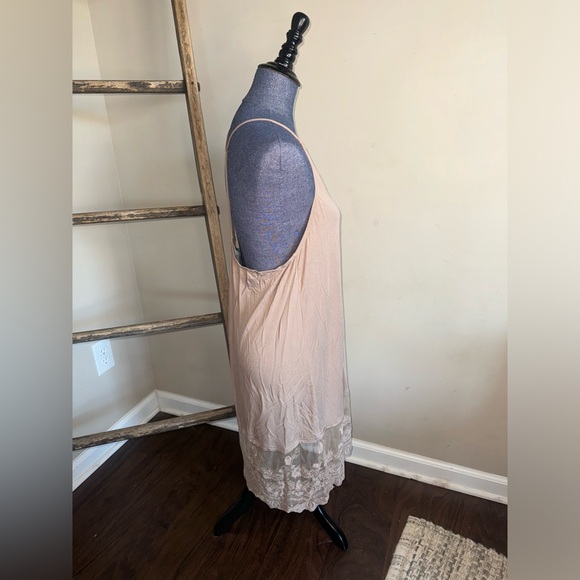 Wild Bohemian NWT Lace Hem Racerback Slip Dress - Picture 4 of 9